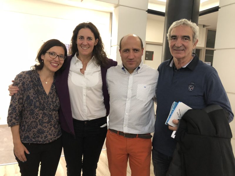 Photo de Jérôme Adam avec Laurence Fischer, Marielle Durand et Raymond Domenech à l’ESSEC